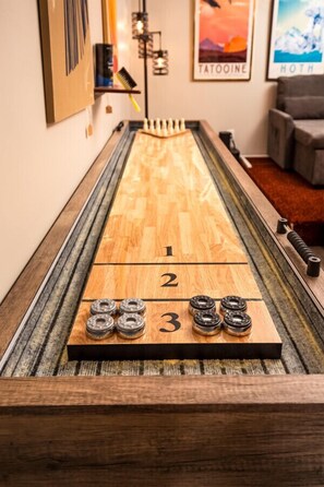 Spielezimmer