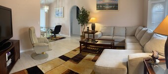 Dog OK, full refund*, pool heat, sleeps 6