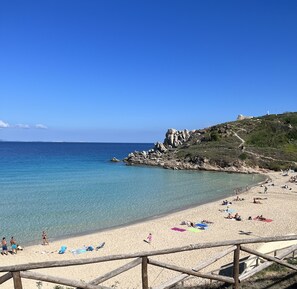 Beach nearby, sun loungers - Villa Superbe vue ! Plage et mer à Pieds (Santa Reparata)