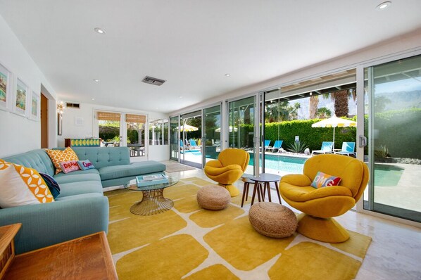 Interior - Winter Sale! Cool Retro Vibes - Cabana (Palm Springs)