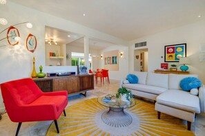 Smart TV, fireplace, video games