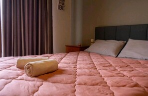 5 chambres, coffres-forts dans les chambres, bureau