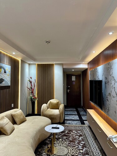 Golden Tulip Hotel PH-GTPH