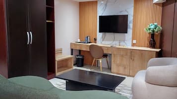 Deluxe-Zimmer | 1 Schlafzimmer, Zimmersafe, Schreibtisch, schallisolierte Zimmer