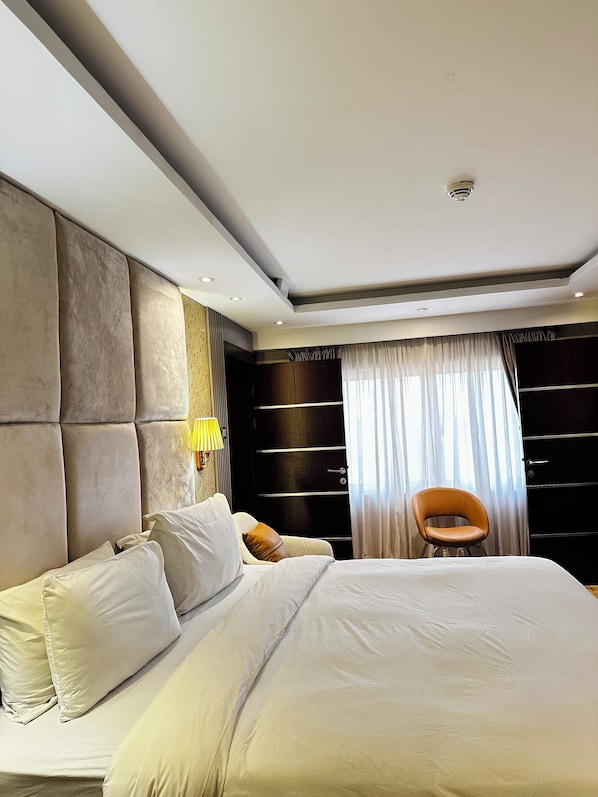 Suite presidencial | 1 habitación, caja de seguridad en la habitación y escritorio 