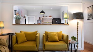 Télévision, cheminée