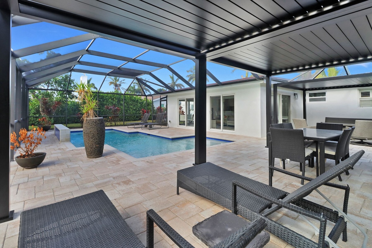 Photo 4 of Pool Home in the Heart of Naples!