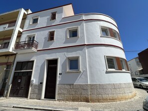 Exterior - Porta 12 - Apartamento 11 (Faro)