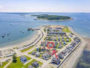 In Strandnähe, Liegestühle, Strandtücher