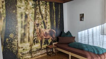 2 bedrooms, desk, iron/ironing board, free WiFi