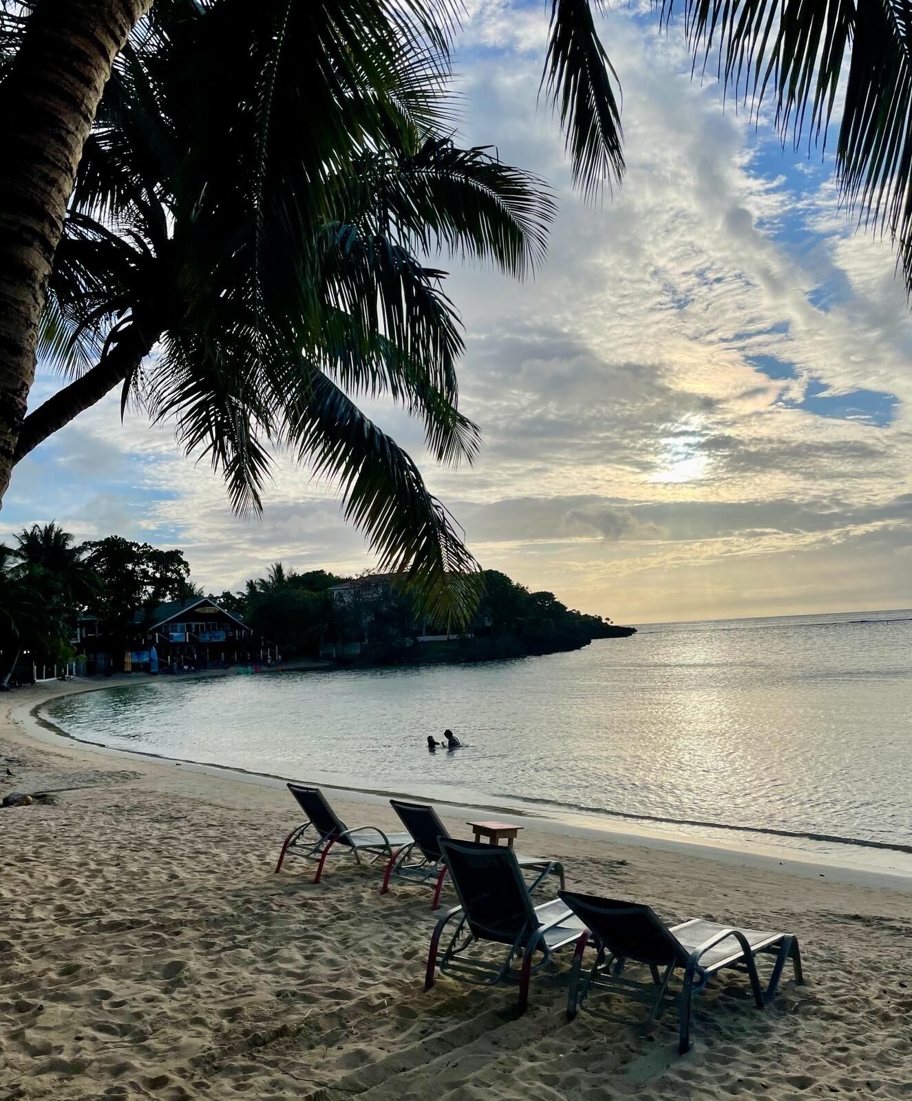 Playa en los alrededores y toallas de playa 