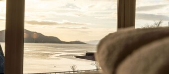 Cairn Cottage in the village of Onich