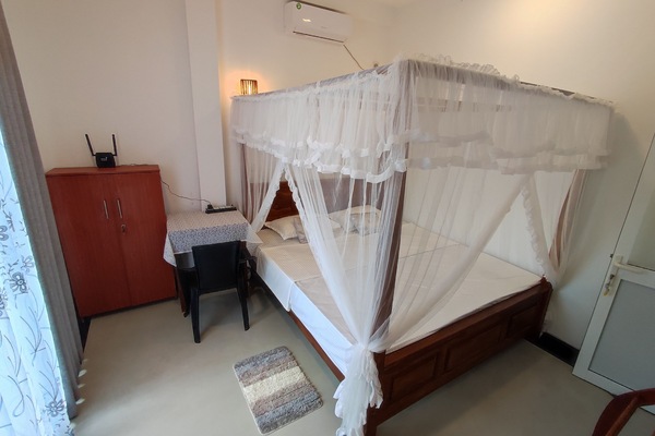 Premium bedding, desk, laptop workspace, WiFi
