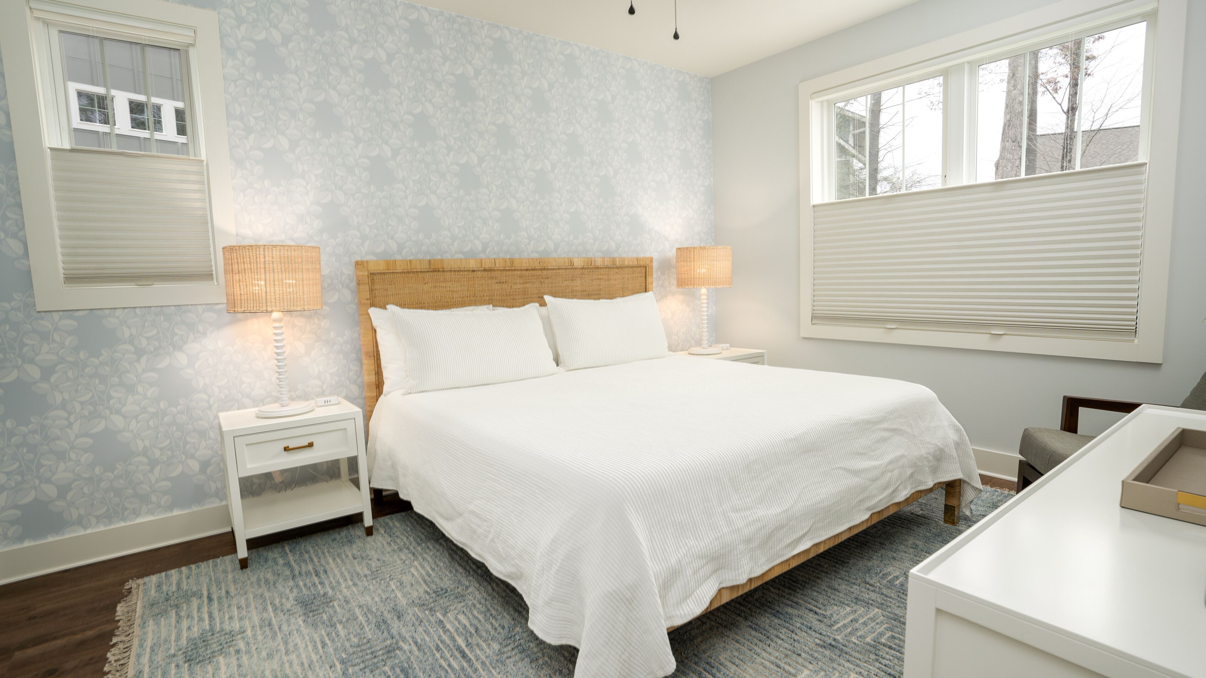 4 makuuhuonetta, työpöytä, silitysrauta/-lauta, ilmainen Wi-Fi