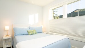 4 bedrooms, desk, iron/ironing board, free WiFi