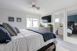 2 bedrooms, desk, iron/ironing board, free WiFi