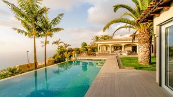 Una piscina riscaldata