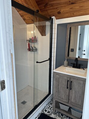 Shower, towels, soap - Seaside Escape! completely renovated. Ocean views steps to private beach   (Rodanthe)