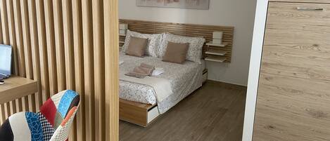 1 bedroom, iron/ironing board, free WiFi, bed sheets