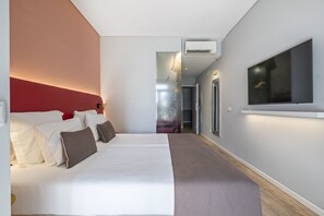 1 bedroom, iron/ironing board, travel cot, free WiFi