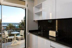 Fridge, microwave, coffee/tea maker, electric kettle