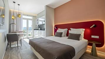 1 bedroom, iron/ironing board, travel cot, free WiFi