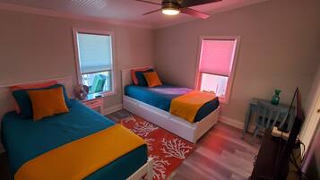 2 bedrooms, in-room safe, iron/ironing board, free WiFi