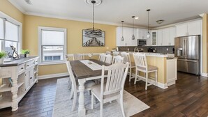 Unclassified image, 4 of 20, button - Great Beach Condo Right Near the Boardwalk Awesome Rooftop Views of the Ocean (Wildwood)