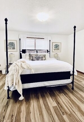 4 bedrooms, iron/ironing board, travel cot, WiFi
