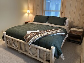 3 Schlafzimmer, Schreibtisch, Bügeleisen/Bügelbrett, WLAN