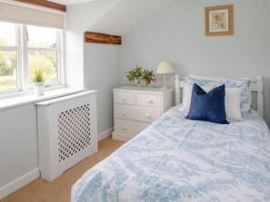 2 bedrooms, bed sheets