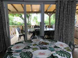 تناول الطعام