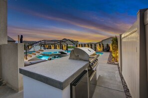 Terrace/patio - Clost to Festivals, Golf, Sunshine, and more! (Coachella)