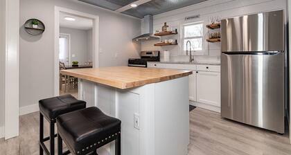 Charming 2 bedroom, 2 bathroom home.