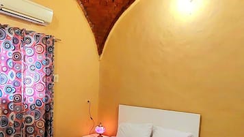 Egyptian cotton sheets, premium bedding, down comforters, pillowtop beds