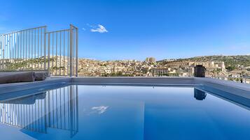 Habitación estándar, bañera de hidromasaje | Bañera de hidromasaje privada