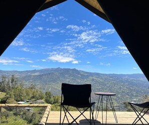 Comfort Tent | 1 bedroom, premium bedding, down comforters, bed sheets - Cúspide Choachi Lodge (Choachí)