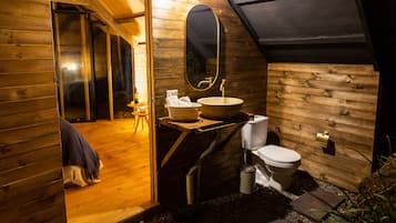 Chalet Deluxe | Baño | Ducha, artículos de higiene personal gratuitos y toallas