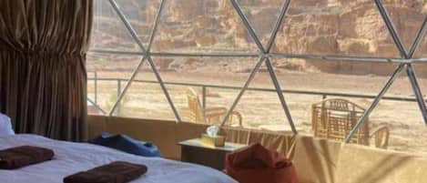 10 chambres, coffres-forts dans les chambres, rideaux occultants