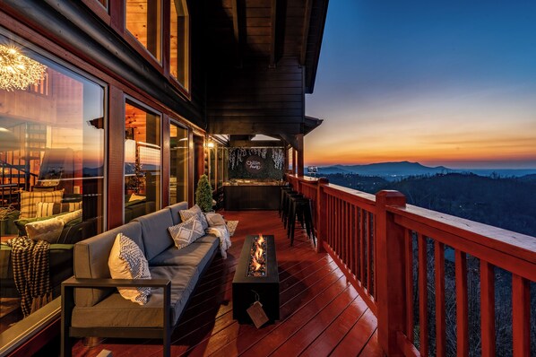 Terrace/patio - Million dollar Views |Hot tub | Game Rm |Near PForge + Dolly | Holiday Ready! (Sevierville)