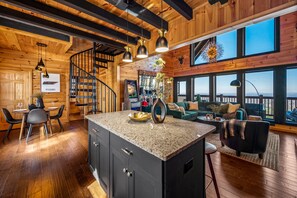 Interior - Million dollar Views |Hot tub | Game Rm |Near PForge + Dolly | Holiday Ready! (Sevierville)