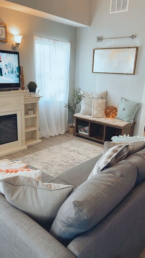 Televisor intel·ligent i llar de foc 