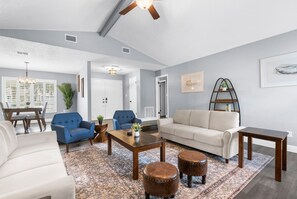 Smart TV, fireplace, computer monitors