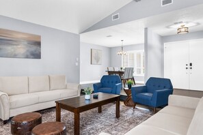 Smart TV, fireplace, computer monitors
