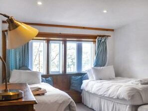 2 quartos, Wi-Fi de cortesia, roupa de cama