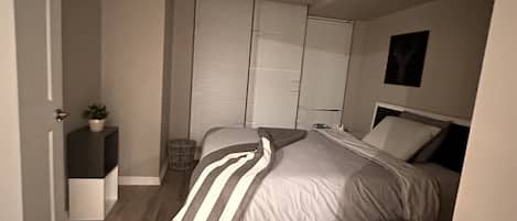 2 habitaciones y ropa de cama