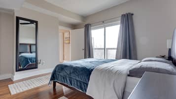 2 chambres, fer et planche à repasser, Wi-Fi, draps fournis