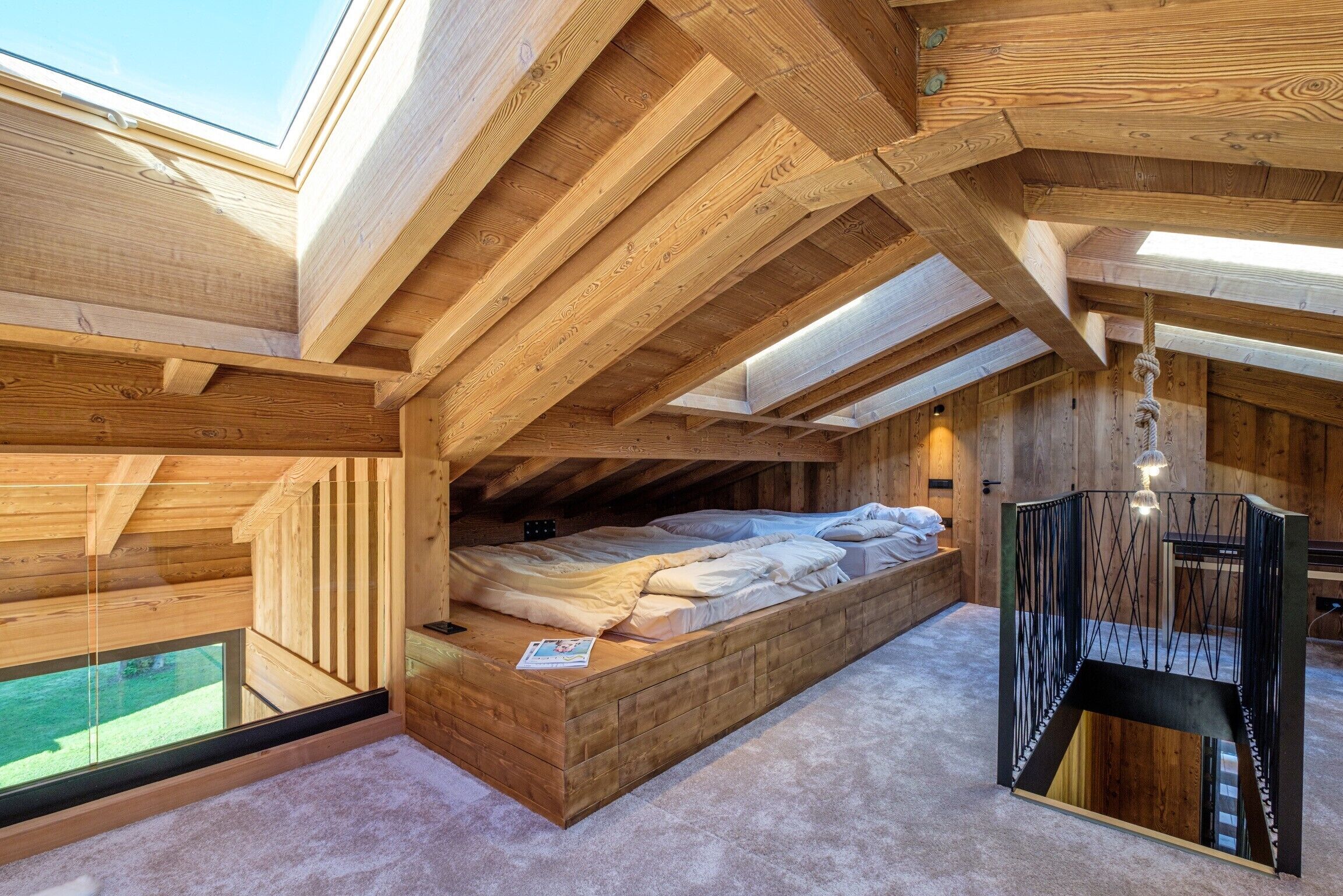 5 habitaciones, tabla de planchar con plancha y wifi gratis 