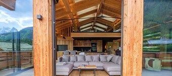 Chalet "Aikoa" avec vue sur les montagnes, terrasse privée et Wi-Fi