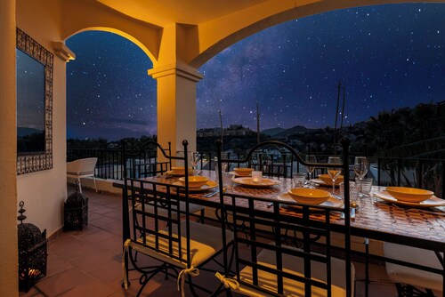 La Quinta Hills Andalusian Rooftop House Benahavis